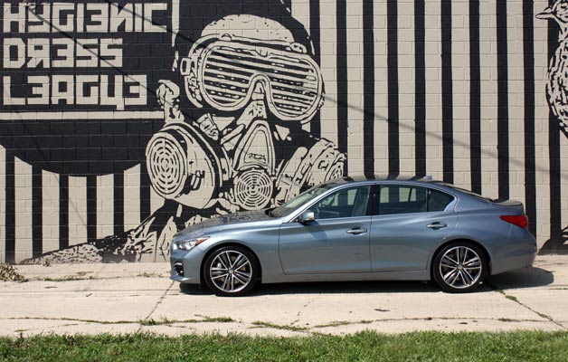 2014 Infiniti Q50 with mural