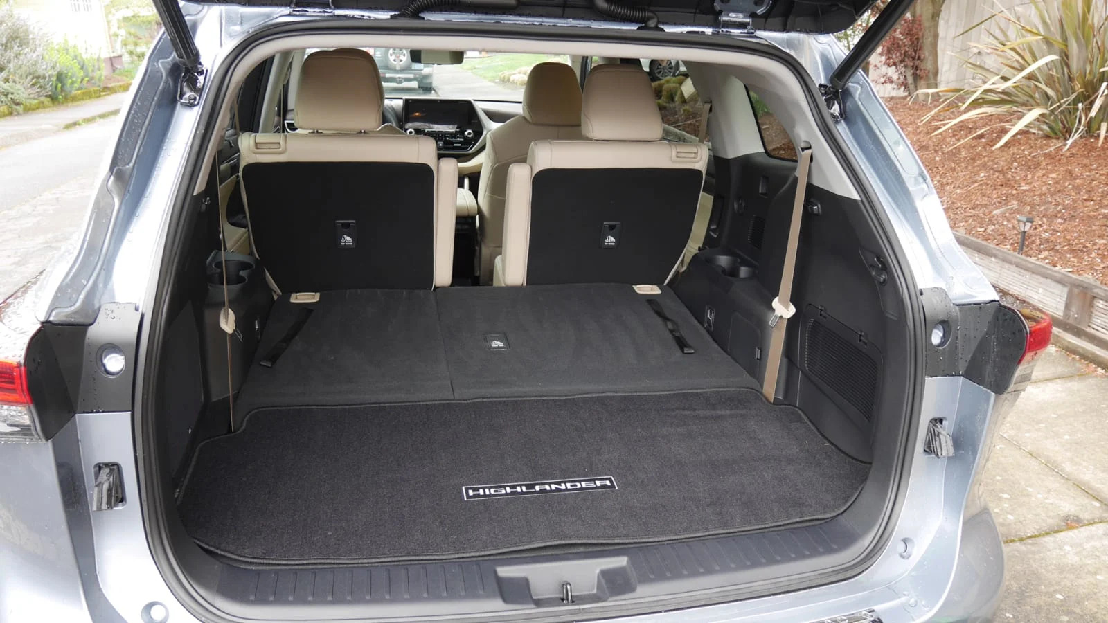 Toyota Highlander cargo area