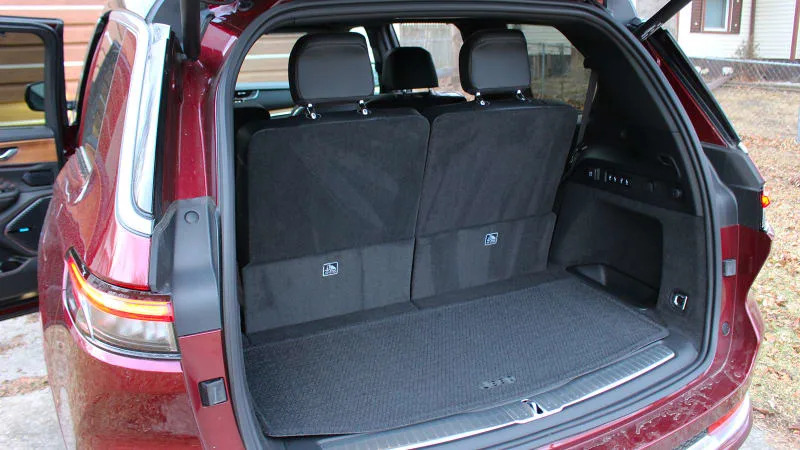 2022 Jeep Grand Cherokee L Summit cargo area