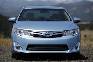 2012 Toyota Camry Hybrid front view