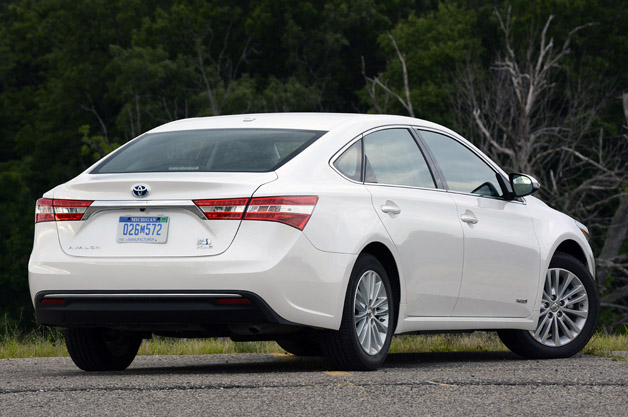 2013 Toyota Avalon Hybrid